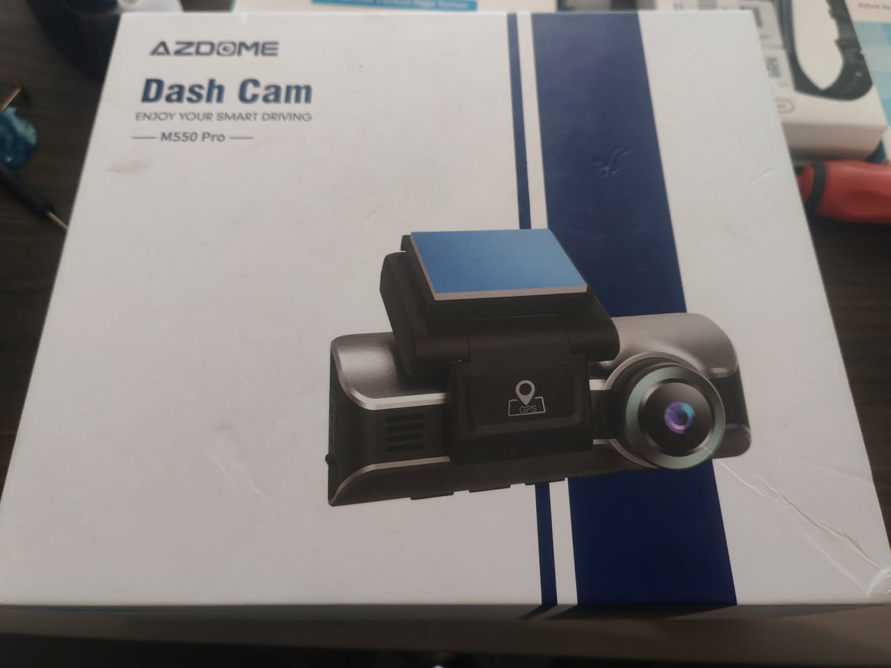 مزاد اعلى سعر ابيع
تحتوي كامرة امامي وخلفية وتعرض الاثنان سويا على شاشة
هل تبحث عن الأمان الكامل أثناء القيادة؟ إليك داش كام AZDOME M550 Pro الأصلية، عينك التي لا تنام على الطريق! 🎥✨
​أبرز المميزات:
​دقة فائقة: تصوير بدقة 4K لمشاهدة أدق التفاصيل (رقم اللوحة، الوجوه، الحوادث لا سامح الله). 📹
​نظام GPS مدمج: لتتبع مسار الرحلة وتوثيق السرعة والموقع بدقة. 📍
​رؤية ليلية متطورة: وضوح تام حتى في أصعب ظروف الإضاءة. 🌙
​تحمل درجات الحرارة: مصممة لتعمل بكفاءة عالية في أجواء العراق الحارة. 🔥
​حماية 24 ساعة: مراقبة السيارة حتى وهي مركونة. 🔒
​📍 العنوان:
​ديالى - المقدادية - حي المعلمين - بالقرب من معجنات توتي - مجاور بروستد جكن.
​🚚 التوصيل:
​متوفر خدمة التوصيل لجميع محافظات عراقنا الحبيب! 🇮🇶📦
​📞 للتواصل والاستفسار:
​راسلنا الآن عبر الواتساب:
*********** 📱
​AZDOME M550 Pro .. قيادة ذكية، أمان لا ينتهي! ✅
