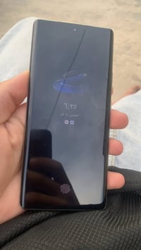 نوت ٤٠ برو • ٢٥٦/١٢ • شاشة ١٢٠ هرتز