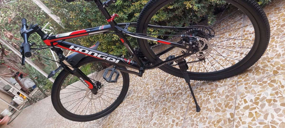 للبيع بايزكل مامستعمل جديد
كيرات  فقاس شغالين 100%
بريكات  شغالين 100%
دبل أمامي شغال 100%
بايزكل حيل حلو ونضيف ما شاء الله 
السعر ( ١٢٥ ) بي مجال 
للتواصل / ***********
