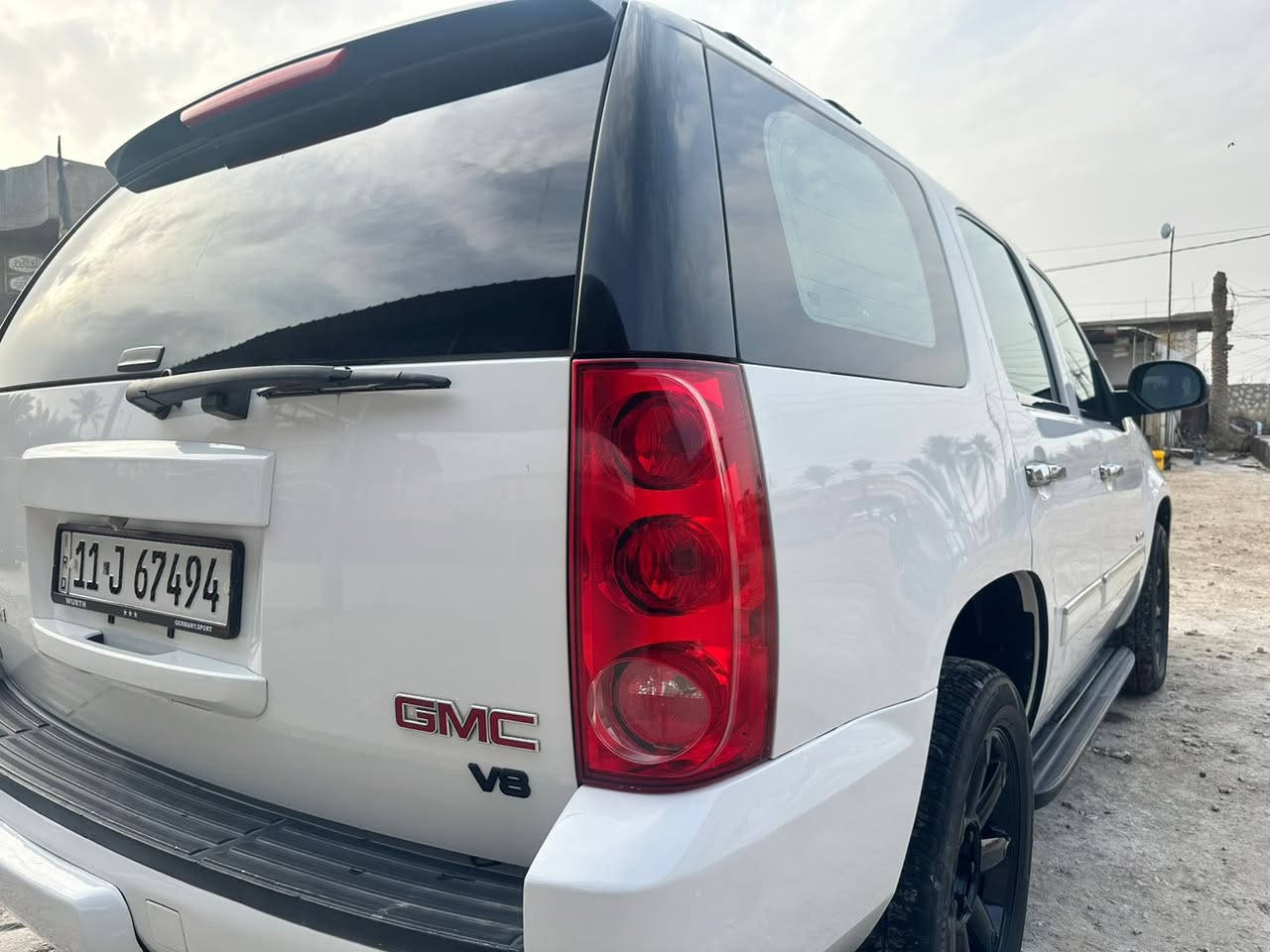 يوكن GMC بتره 
وارد أمريكي 2011 
رقم بغداد 
السعر 230 ورقه بيهه مجال بسيط

كلين تايتل بدون ضربة فقط الدعاميات مصبوغة للجمالية وبيها تكحيل بسيط بطرف الجاملغ الامامي
مكانهه ديوانيه // بيع فقط 
***********
