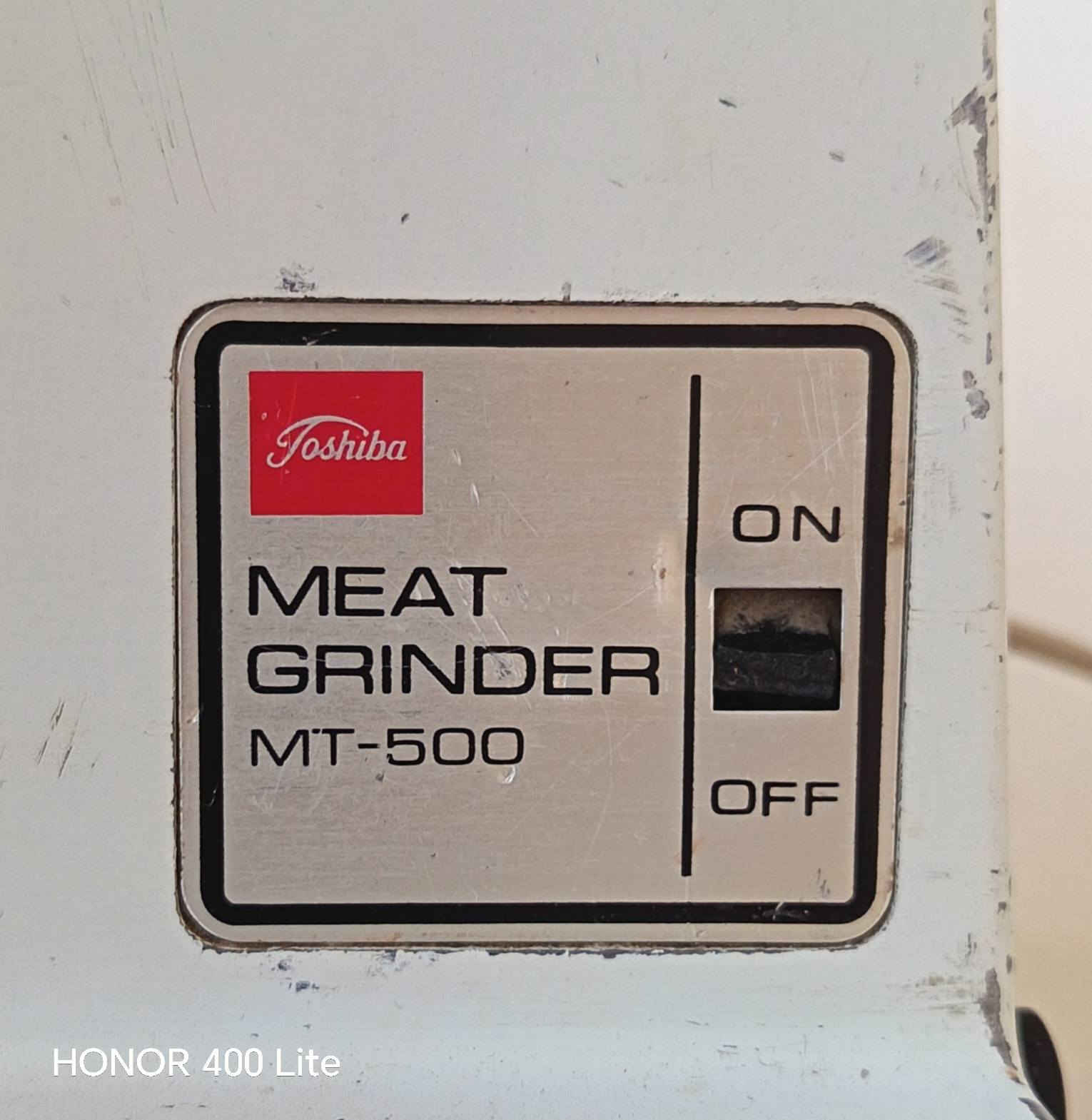 مثرامة لحم نوع توشيبا ياباني قديم نضيفة شغالة وعلى الفحص السعر ٣٥ وبي مجال المكان بغداد البياع للاستفسار خاص


**إذا كنت صاحب هذا الإعلان وتريد حذفه لأي سبب، رجاءا أرسل رسالة إلى الدعم الفني**