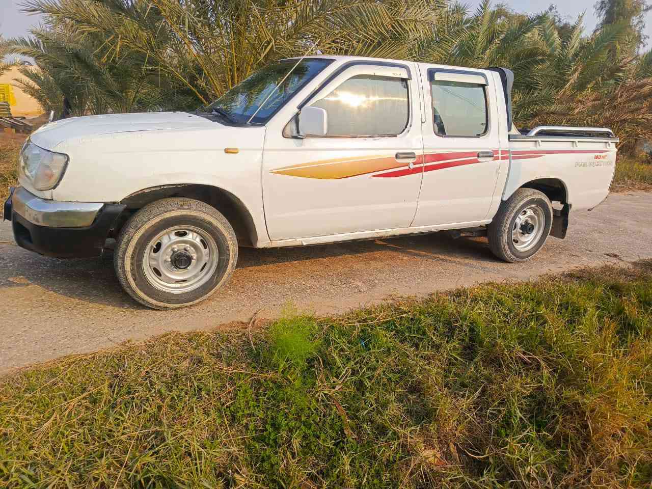 سلام عليكم 
نيسان ياباني موديل 2002 
سياره بلاديه لاضربه لاصبغ محرك جديد كلش تخم تاير حداديه رقم دؤلي كربلاء عنوان نجف مشخاب 
سعر 
72
***********
