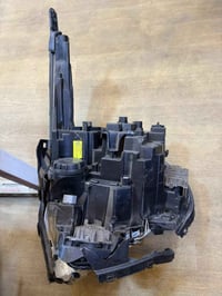 لايت سبورتج 2024 • فول • كفرات مكسرة يمين