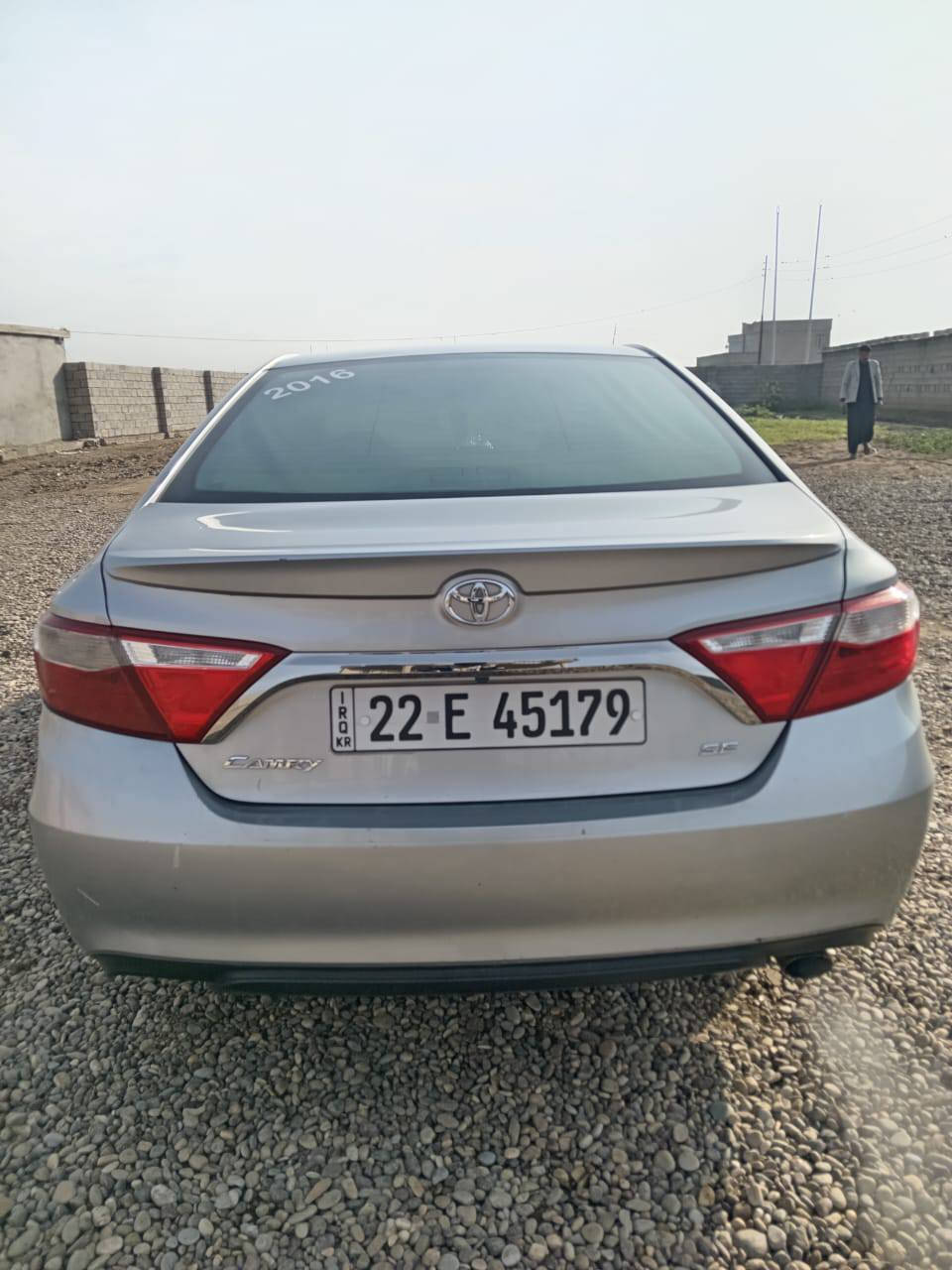 السلام عليكم 
كامري للبيع 2016
الضرر بونيد +جاملغ بدون دواخل 
الممشى 156الف
السياره باسمي 
السعر147
رقم الهاتف
***********
