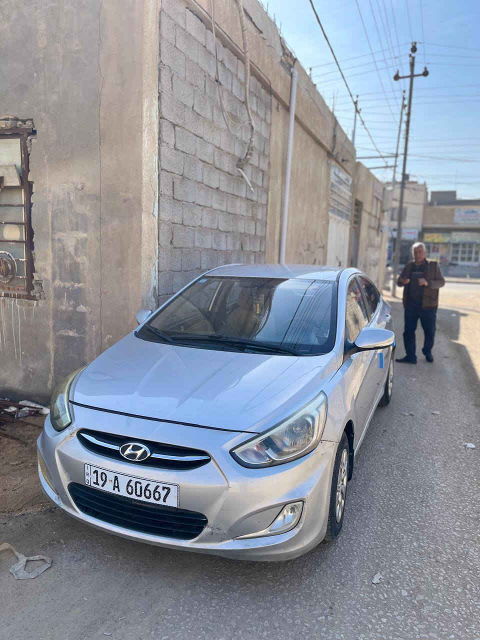 ا
السلام عليكم 
للبيع سيارة اكسنت رصاصي موديل 2016 
سيارة كفالة باستثناء جاملغ ايمن شخوط قليلة سيارة جاهزة سنوية لغاية 2031 رقم انكليزي باسمي سعر 85 ورقة
عنواني كربلاء
***********
