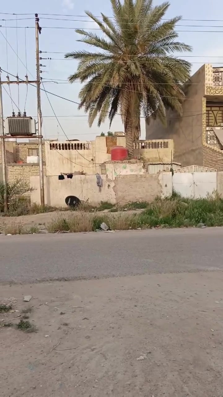 ياالله بيت ٢٠٠متر على شارع ٣٠ تجاري
سبع البور شارع بلقيس 
 السعر   خاص   واتساب
 مراجعة مكتب الوسيط للعقار ***********
