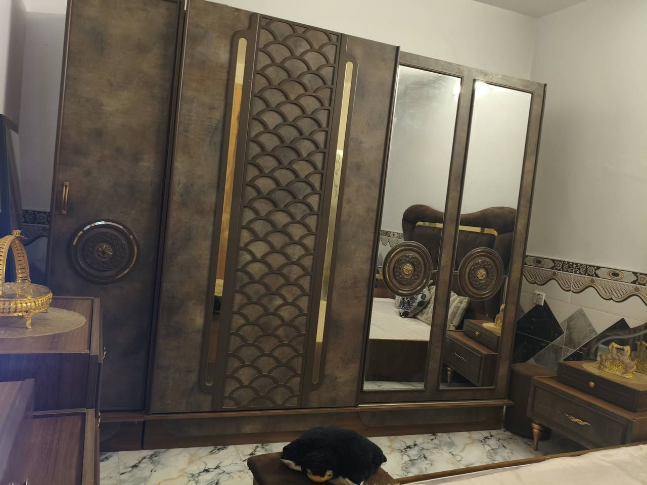 غرفه تركيا خشبه بلوك درجة أولاً نضافته 100/100مابيه اي ضرر  مكانه بغداد للستفسار ***********
