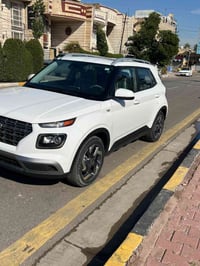 كونا 23 سياره جديده بمعنه الكلمه سياره بدون قطره صبغ بيها بابين مبدلات...