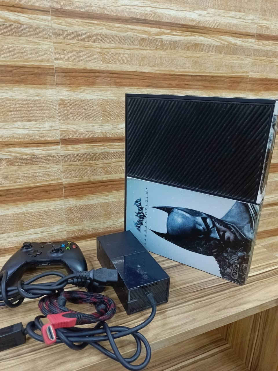 Xbox One 
500GB
ممفتوح لوك ستيكر 
جوستك واحد اصلي 
السعر 120
العنوان موصل حي سومر مكتب الحسن متوفر توصيل لجميع المحافضات 
***********
***********
