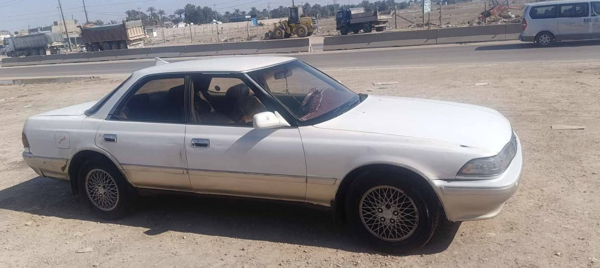مارك موديل 92رقم نجف مكاني ديوانيه راعيه يمي سياره صوليه سعره مناسب 27وعيه غرامات 300عليه تبريد شغال رقمي ***********
