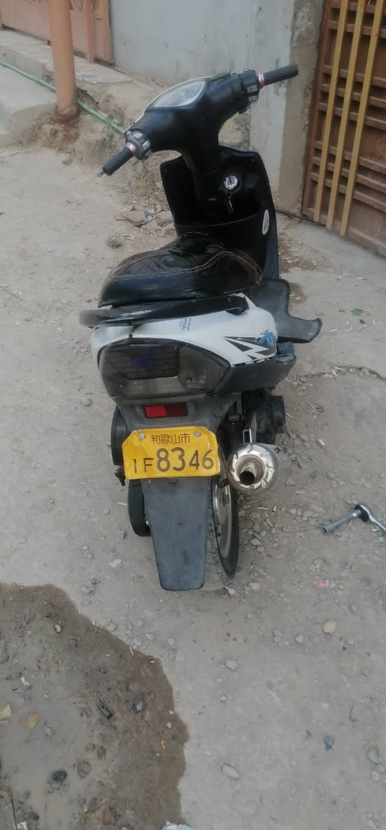 السلام عليكم دراجه ماكس للبيع بوشه 49 بلاد وياله رياضي صلنصه صجميه رياضي دراجه حلوة ونضيفه كهربائات كلهة شغاله عوزهة شوي ترتيب مستحقه كلج خلفي فقط سعر 500 وبيهة مجال للشراي رقمي *********** واتساب فقط او تواصل خاص
بعقوبه الكاطون
