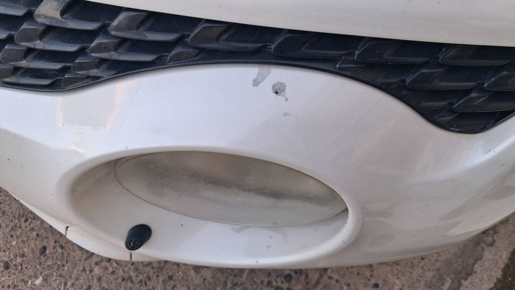 ماشيه 57 الف و مكينه مفتوحه نوع السيارة نيسان جوك ستيشن بدون تيربو مكينه 1600 تخم تايرات جدد موديل 2018رقم انكليزي