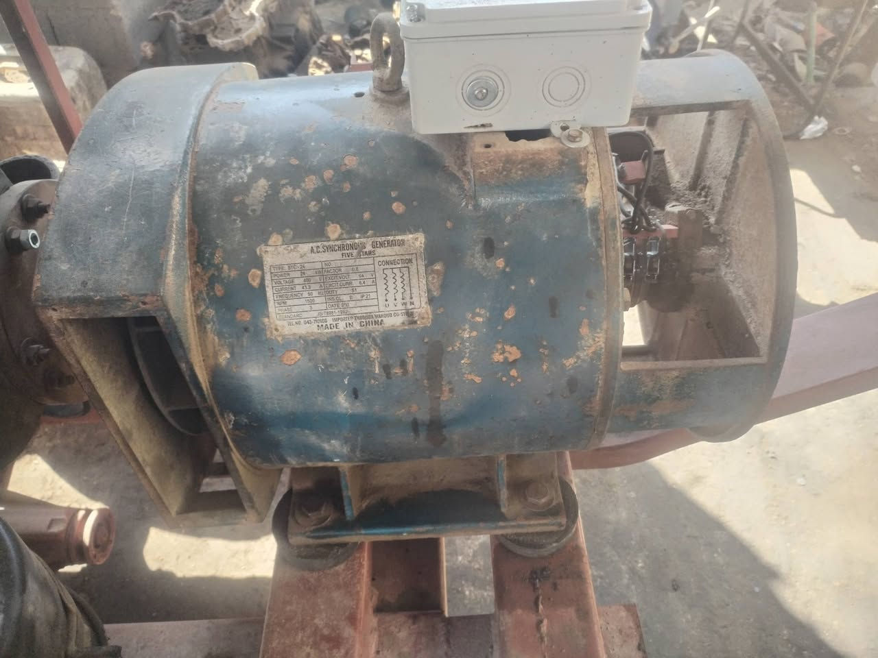 سلام عليكم
حجم المحرك  3000
حجم راس التوليد.    30كيفي 
 ثري فيز جاهزه  من كلشي
السعر 16وبيهه مجال حك جيتك
مكاني القاسم
رقم الهاتف ***********
