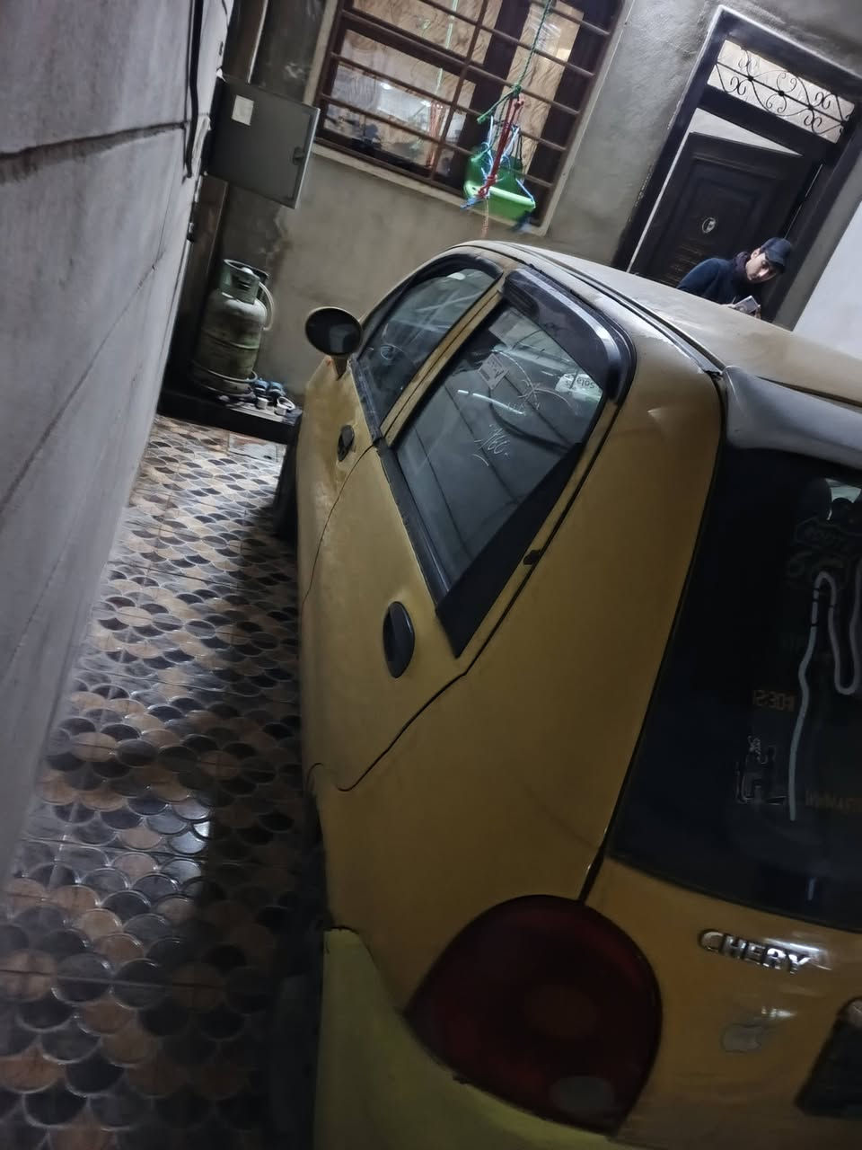 كوكو للبيع موديل 2012 محرك  وكير شرط كاربون بيها ورقم نينوى وهيئه وغرامات صفر وسعر ٢٨ وبيها ومجال  اتصال عل هذا رقم ***********
