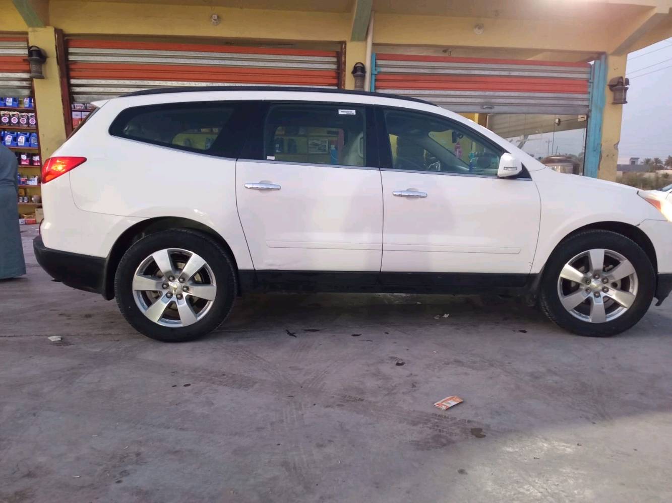 شوفر ترافاس خليجي موديل 2010رقم اربيل .. فول موصفات 1 على 1 مكفول كفاله عامه 7راكب فورويل كامره تبريد 3 قطع جنطة كهربائية تحكم ستيرن مثبت سرعه فتحتين سقف تدفئه بلكشنات مانع الانزلاق... سياره جديده . مكفوله كفاله عامه. بودن صبغ .. شرط سونار