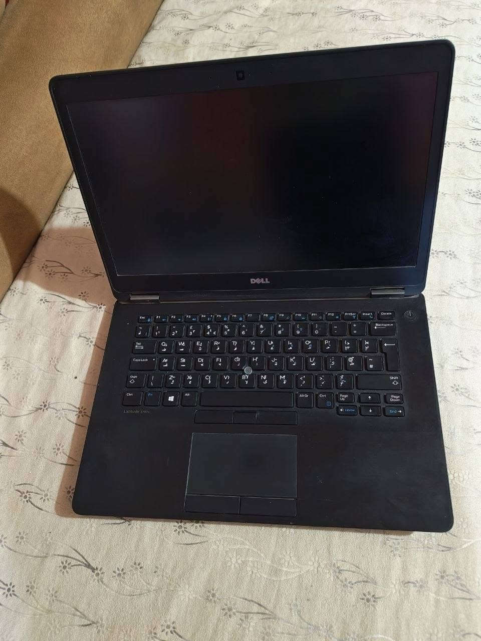 حاسبة dell latitude للبيع  معالج كور اي ٧ جيل ١٠ هارد ٥٠٠ ورام ٨ حاسبة نضيفة وشغالة فول تحتوي على بطارية اضافية وهارد وماوس وجنطة الشراي يراسلني خاص


**إذا كنت صاحب هذا الإعلان وتريد حذفه لأي سبب، رجاءا أرسل رسالة إلى الدعم الفني**