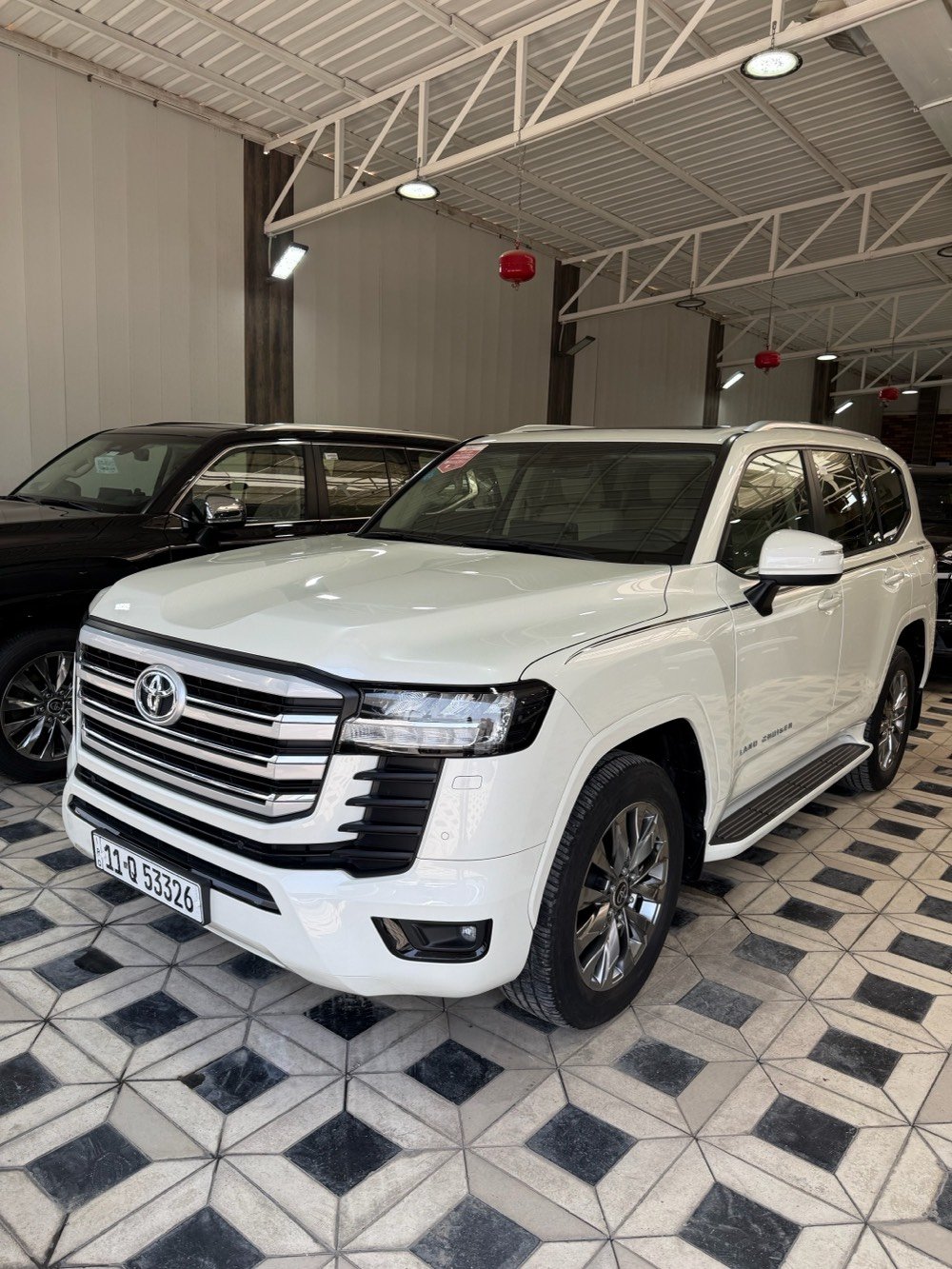 * لاندكروزر GXR ساز 2024 رقم بغداد كامل 
* ⁠سعد العبيدي (7700637589)
* ⁠الموديل : 2024 
* ⁠السعر (67.500 $) مكفولة
* ⁠اللون ابيض رقم بغداد 
* ⁠العدد (43.200 كم) 
* ⁠بصمة تشغيل بصمات ابواب عدد (5) 
* ⁠شاشة امامية اصلية شاشات خلفية عدد (2)
* ⁠كامرة خلفية فتحة سقف (سلايت) 
* ⁠كراسي الامامية كهرباء 
* كراسي الامامية تبريد 
* ⁠مقاعد (7) راكب دفع رباعي (4 * 4) 
* ⁠ثلاجة وسطية جنطة كهرباء 
* شاحن واير ليس تشغيل عن بعد 
* ⁠حساس امامي خلفي مري طي كهرباء 
* ⁠وباقي مواصفاتGXR الساز المعروفة 
* ⁠السعر (67.500 $) رقم بغداد
* بغداد - معارض النهضة - الشارع الثاني - شركة ذرى الخليج هـ(***********)