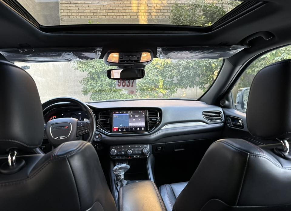 دخول جديد 🚩

دودج دورنكو  🇺🇸  GT PLUS 2024

حجم المحرك : V6 (3.6L)
اللون: ابيض

السيارة كلين تايتل 
داخله سونر كامل بامريكا 

عداد المسافة : 45 mi  فقط مشي امريكا

( السيارة وضع الوكالة ) تخم تاير جواه انتاجه 2026 امريكي 🔺

المواصفات فول 1/1✅

فتحة سقف
تشغيل عن بعد
مقعد السائق خزن 
رادار امامي ( تثبيت مسار مع مانع تصادم )
رادار جانبي ( نقطة عمياء )
ماسحات تشتغل اوتوماتيك مع المطر
مانع تصادم خلفي 
كامرة خلفية دواره
كشنات تدفئةوتبريد
ويل كب حجم 20 كروم
ستيرن رياضي على شكل حرف D مع تدفئة 
كشنات تحكم كهرباء 
دشبول وبطاين الابواب كاربون فايبر
مرايات قلابة مع البك
شفتات ستيرن
دخول ذكي بصمة ابواب
صندوك كهربائي 
حساسات خلفية 
مراة جانبية هيتر 
وضعيات قيادة سبورت وايكو
شاشة ابل كار بلي واندرويد اوتو 
اوتو ستارت ستوب 
تشغيل عن بعد 
لايتات زينون وكالة
بلوجكتر زينون
بصمة ابواب 
تبريد 3 قطع مركزي
فتحات كزوز مزدوجة

(ارقام فحص موقت اني المستورد)

مكان السيارة بغداد

 رقم الهاتف متوفر واتساب ايضآ

***********
