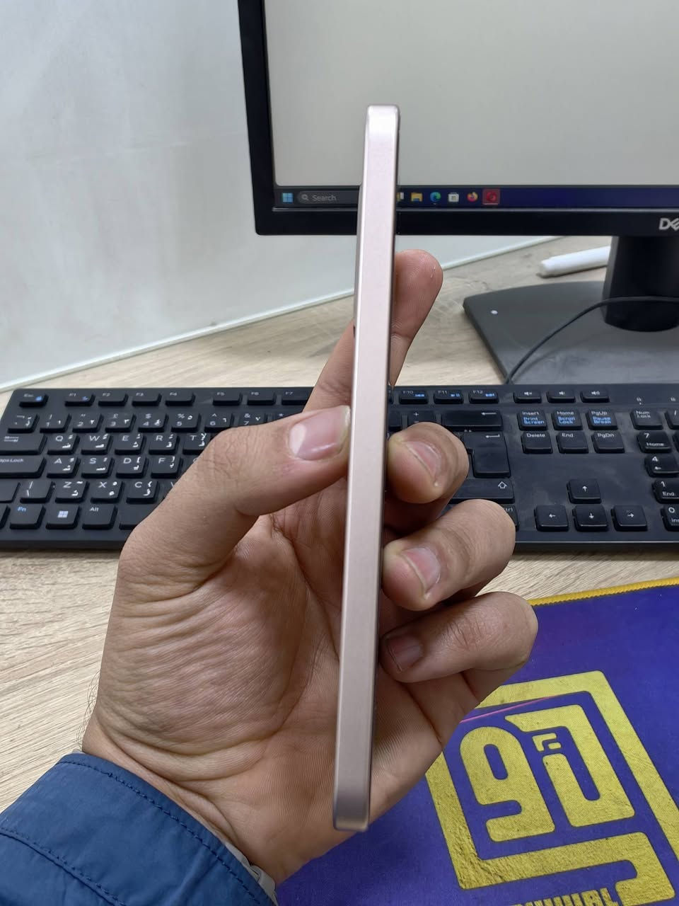 سلام عليكم
للبيع شاومي 15 تي 
مواصفاته معروفه 
ذاكرة 512/12
لون مميز 
مستخدم قليل جدا 
بطارية 100 
نضافة 1000% 
كامل ملحقات 
السعر 490 وبي مجال 
مكاني نجف توصيل جميع المحافظات 
*********** 
***********
