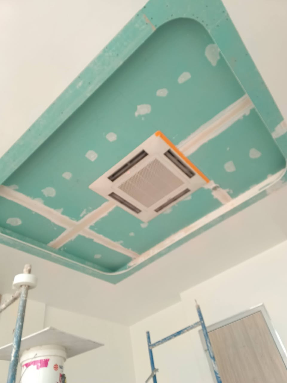 السلام عليكم خلفه جبسن بورد محتاج شغل من بغداد ***********
