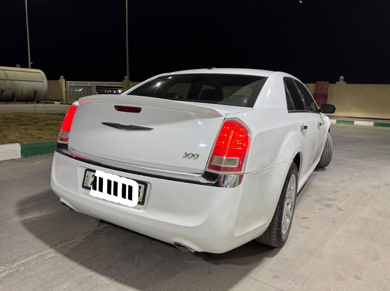 سلام عليكم شباب 
اوباما c300 2012
داخل اسود 
ماشيه 170 ميل 
رقم دهوك بسم ولد من المنطقه
السياره بيهه اقل الشبر بلجاملغ الخلفي بارد مشتغله يم المندلاوي والباقي كفاله
موصفات عاديه 
السياره كلش جديده
السنويه لغاية 2028
مكانهه كوت 
***********
