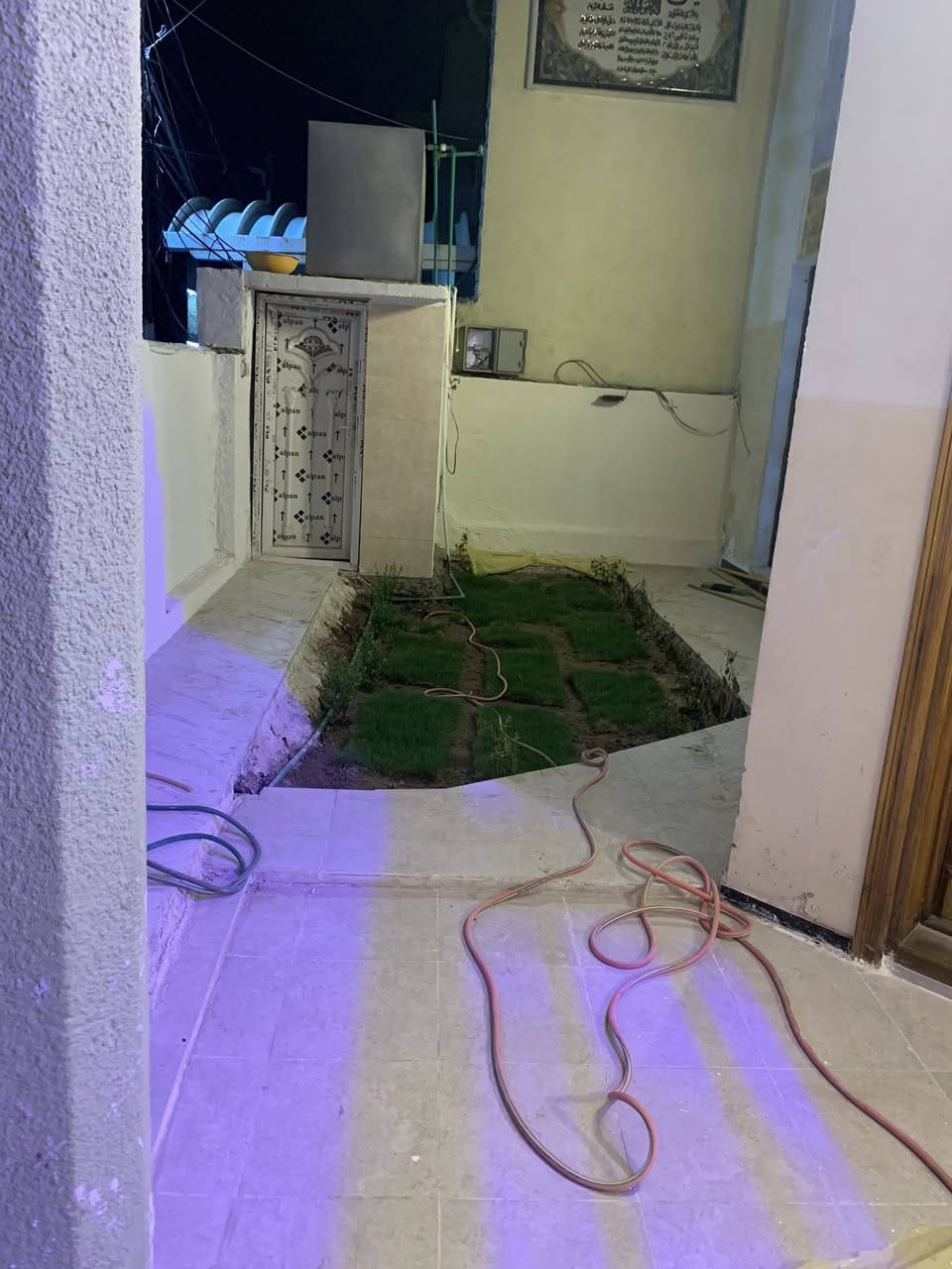 سلام عليكم بيت البيع طابو صرف مساحه 250متر مكان العبيدي بشارع نشائيت المرتضى مقابيل منتزه عشارع بيت حديث وحلوه ماشالله 6غرف نوم 3صحيات مناور2 ستقبال مطبخ وجهيه 12ونص سعر البيت 375 بي جال شراي هاتف ***********–***********
