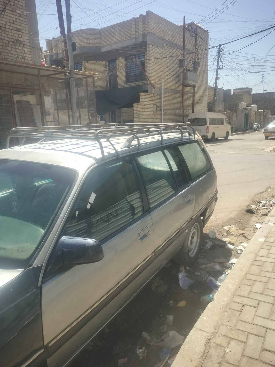 العنوان بغداد 
السياره شرط التحويل 
بسمي السنويه الغاية 2027
السعر 16ورقه 
***********
