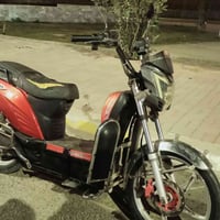 بايك كهربائي • ٤ بطاريات • بطاريات ١١ و٨