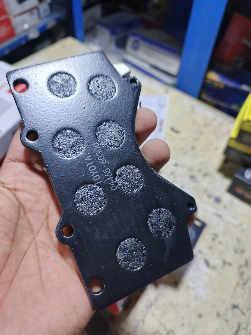 دسك مونيكا لاندكروز مصفح 2010 تيوتا كوبي درجة اولى جمله مفرد يوجد توصيل الى جميع المحافظات للتواصل ***********
