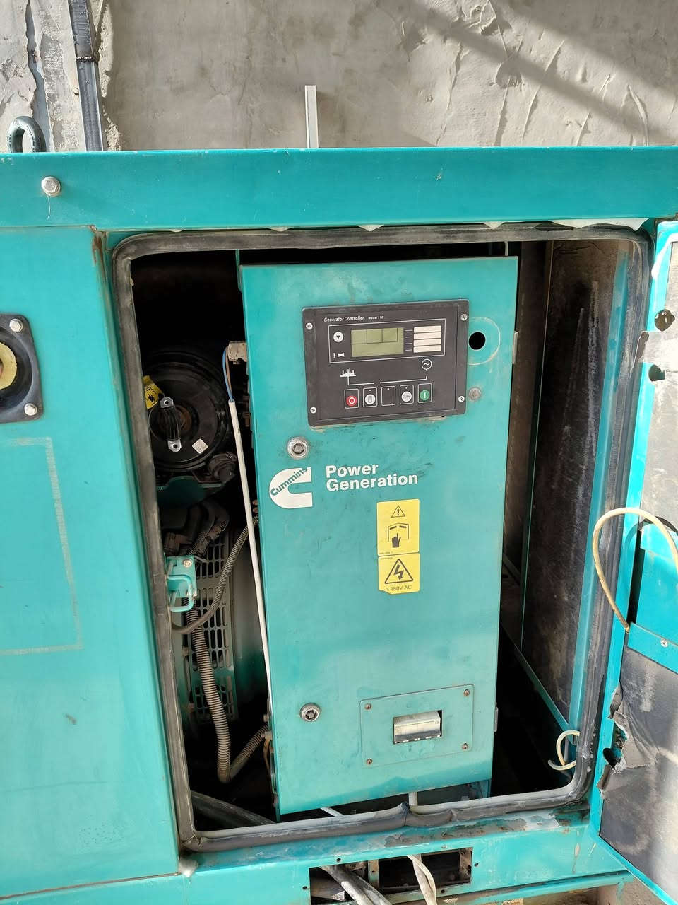 السلام عليكم
للبيع
كمنز 
22 كيفي
امريكي اصلي
كاتم بلادي 80‎%‎
3 فيز
برودكشن 
مولدة جديدة استخدام جداً قليل وكلشي بيها بلادي
نجف حي الحرفيين 
***********
