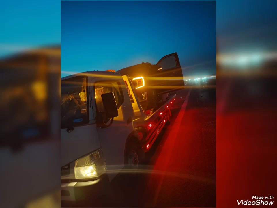 كرين سطحي لنقل كافه انواع السيارات داخل و خارج بغداد على مدار ٢٤ ساعة ***********
***********
***********
