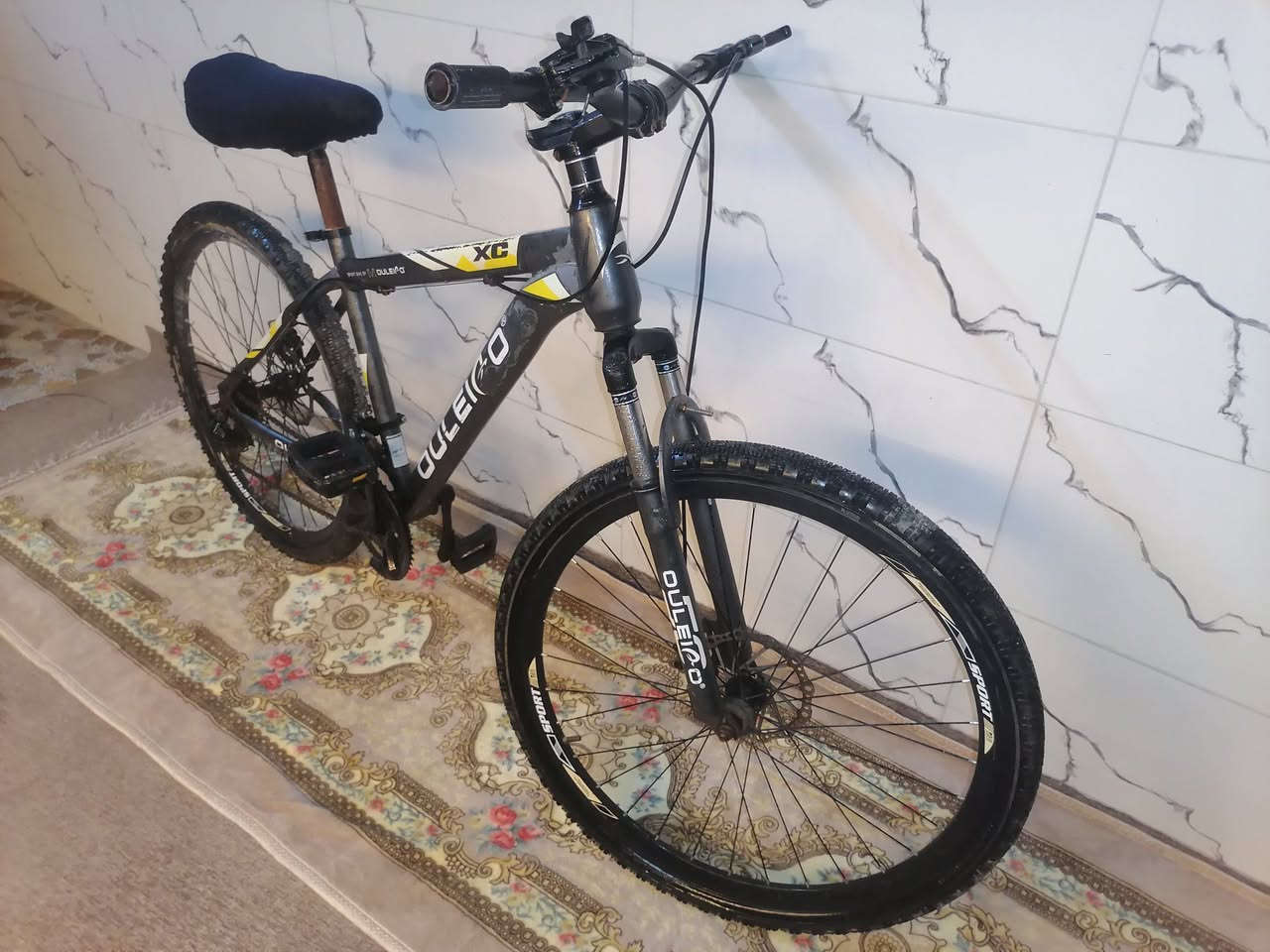 بايسكل باله نضافه فول السعر 50 الف بي مجال بسيط عنوان موصل جانب الايسر الاتصال ***********
