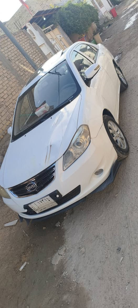 السلام عليكم بي اي دي
مديل 13 كير عادي 
مكينه حداديه تخم تاير عينه وصينيه مشط جديد بور بس الكير اول نمره تفلت وتريد تبدل كير سعره225 وعينه وصينيه جدد تبريد شغال ثلج هاي الصيفيه ذابله فريز وغاز بس لكيت البوري الداخل للكمبريسر راخي وطاير غازه 
دوشمه جديده السياره جاهزه على اخير حبابه بخاخات بلكات مجاول فيت بم ولف راجع كلاص بنزين  منضومه كامله بس بيهه جاملغ اليمن مفتوح وبي بارد 
والجنطه مطبعه بس 
سعر 48 وبيه مجال بصيط 
***********
