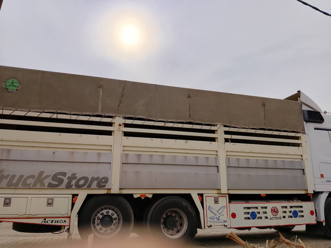 السلام عليكم بدي جديد للبيع معا جوادر شتوي وصيفي السعر 35 وبي مجال ***********
