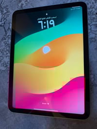 آيباد ١٠ • نظيف • ملحقات