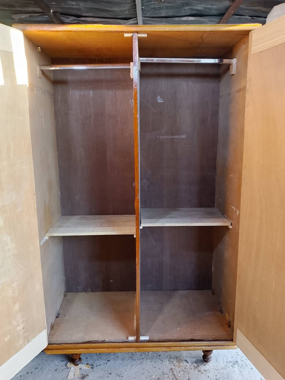 كنتور بابين نضيف ثكيل كامل من كلشي صبغ يدات كيلون مكان بغداد شعله جكوك سعر 85الف موجود توصيل داخل بغداد بكروه ***********موجود واتساب
