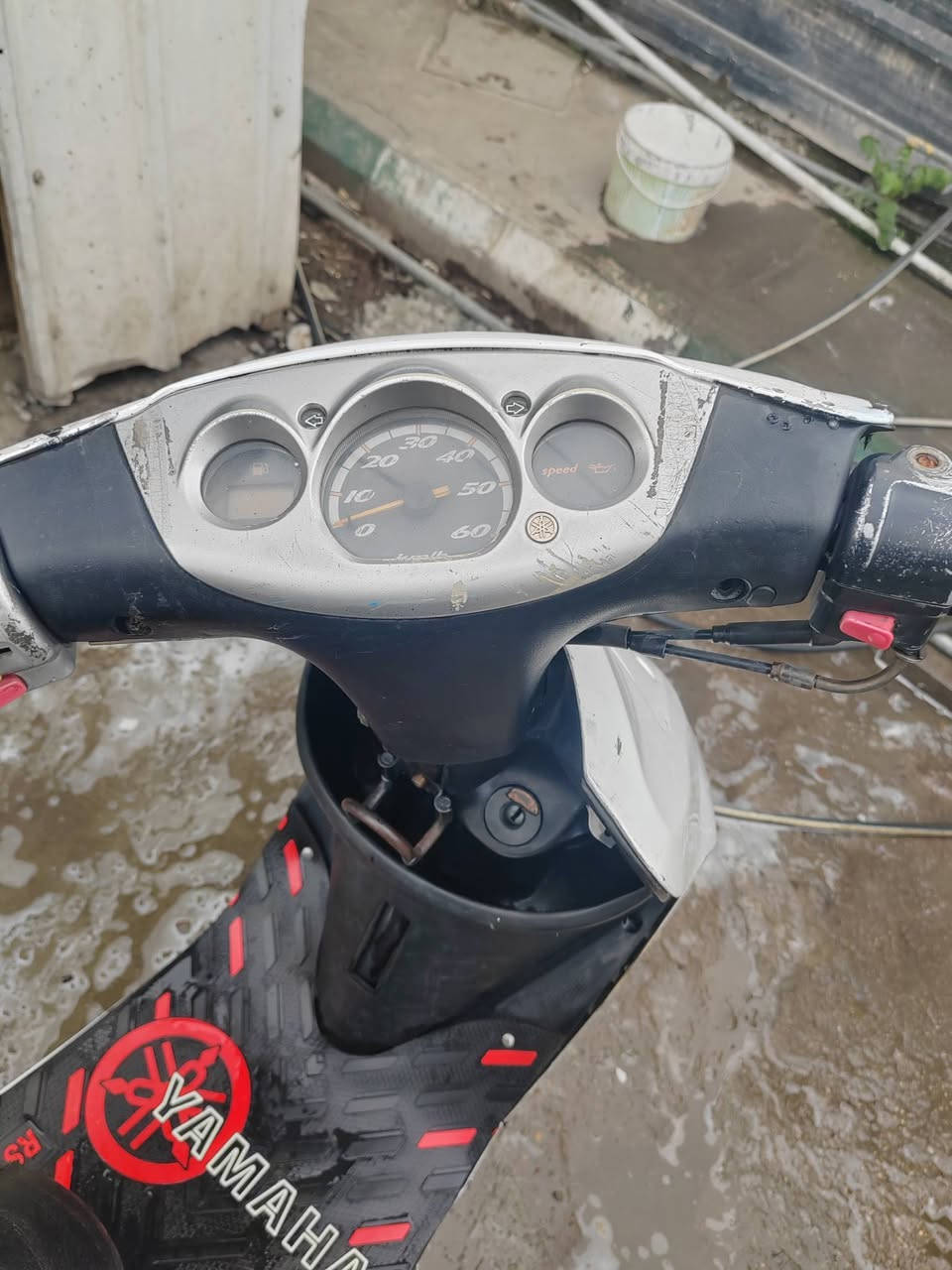 السلام عليكم دراجه عصفوريه هندر واحد تشتغل باي وقت لايت وهورن شغال الدشبول شغال كله زوج تاير جديد كابريتر تفصيخ اصليه شادله الدراجه نقصه اكسل فقط سعره ١٧٠ وبيه مجال بسيط مكاني بغداد الكاظميه شارع ٦٠ رقم الهاتف *********** واتساب متواجد
