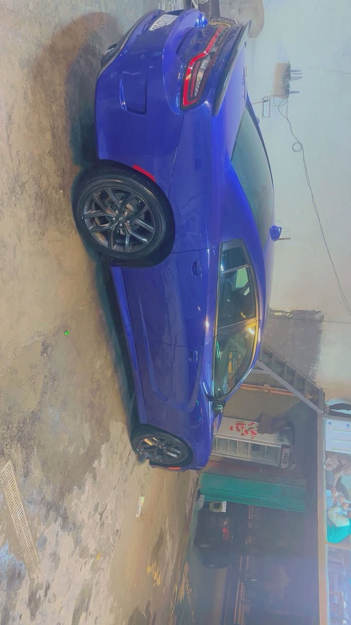 موديل 22 جاملغ وبنيد بدون دواخل حادث كلش بسيط سياره جديده بيها شخط بالباب الخلفي بيع سريع السعر 255  ورقه وبيها مجال مكانها كربلاء  ***********
