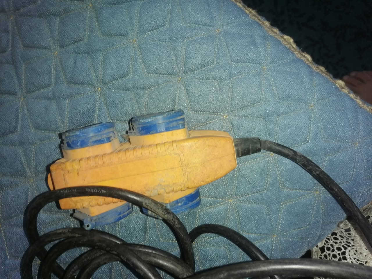 سيار بكره أمتار البيع على المتر الماني توصيل موجود ***********
