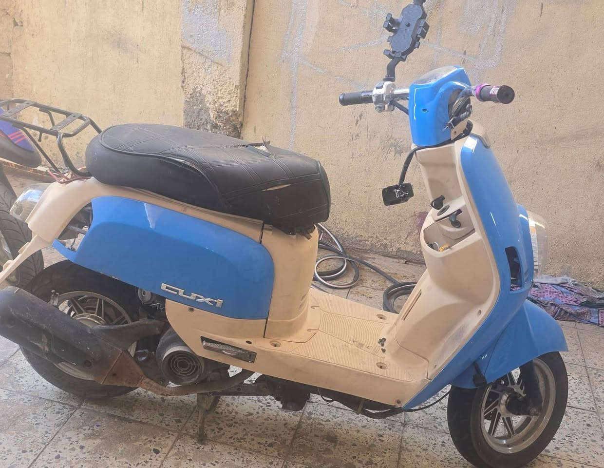 بولسي
كفرات جديدة كلهه 

بيهه ولف معلك 

سلف وهند شغالات 

السعر 375 

للاستفسار  ***********
