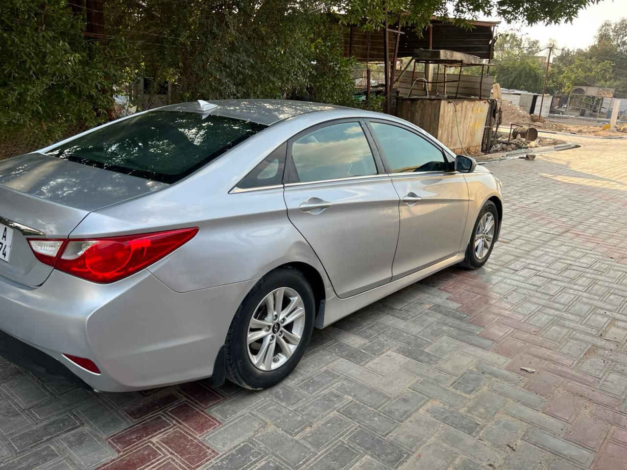 السلام عليكم سياره نوع هونداي سوناته  موديل 2014  وارد امريكي مكينه 2400  كفاله شواصي ولغود مكفوله من ضربه كفاله كير مكينه تخم تاير  حداديه خير من الله  باتري جديد  كشن كهربائي جلد تدافه وتبريد   ب الكشن  رقم كربلاء انگليزي تحويل مباشر  سنويه وهزه جديده       بل عافيه ع ياخذه ربع مذب  عليه جاهزه ع الاخيررر مكان السياره كربلاء.   السعر 105 وبيه مجال للشراي.    الاستفسار.  ***********
