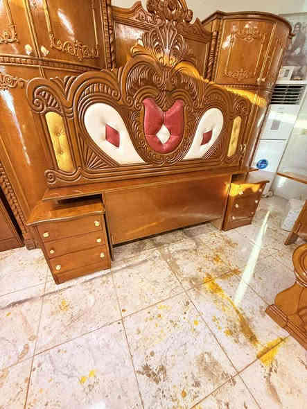 غرفه صاج شغل وصط مستعمال 
السعر ٧٥٠ بيهة مجال  
شد نقل داخل بغداد مجاني
نضافه 85
7 قطع🌸***********🌸
