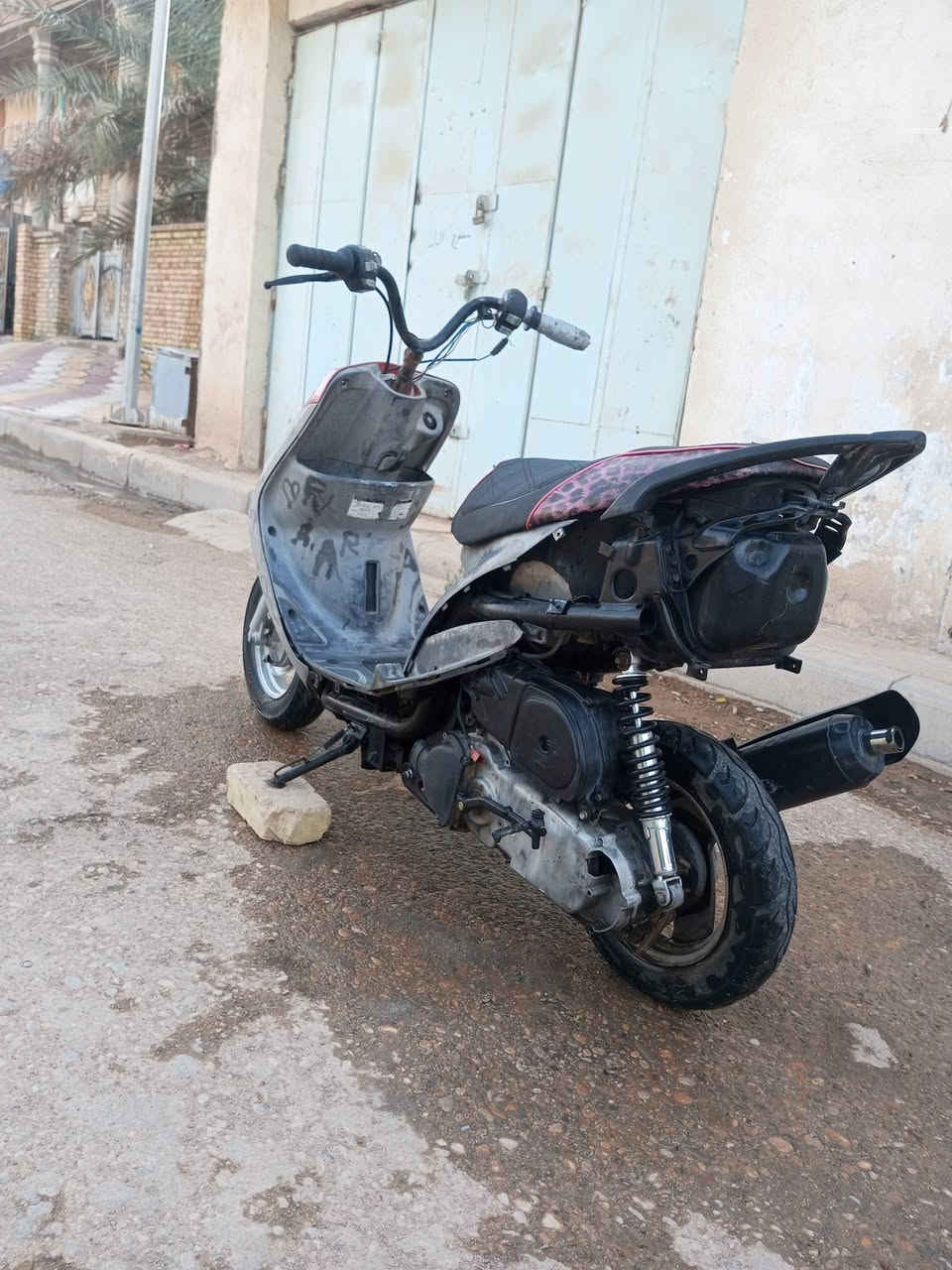 سلام عليكم دراجه ماكس منغولي مال لعب دراجه حلوه ومكينته ناعمه وبيهه شلعه خير من الله بوشه 55 دراجه نضيفه شوفت لعين السعر 400 وبيها مجال استفسار خاص او رقم ***********
