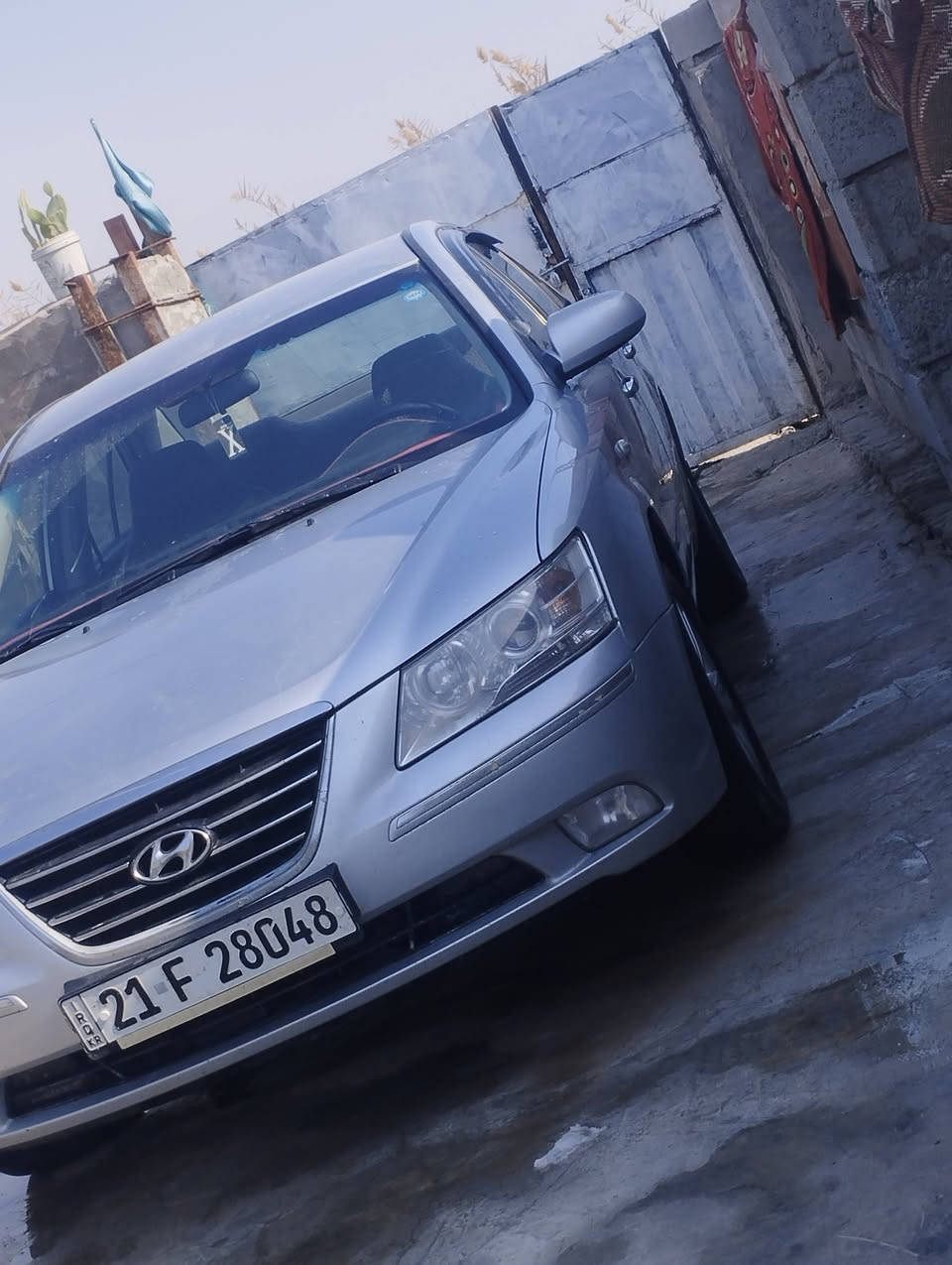 السلام عليكم سوناتا  موديل ٢٠٠٩رقم سليمانيه كوري محرك الفين جديد سنويه جديده ارقام جديده لون سلفري تخم تاير تبريدثلج تدفئه شغاله بيها منضومة غاز سياره مكفولة عدا صيغ بل باب الخلفي بدون دواخل مبايل ***********مبايل***********سعر١٠٥مكاني حفريه تاج الدين عليه السلام
