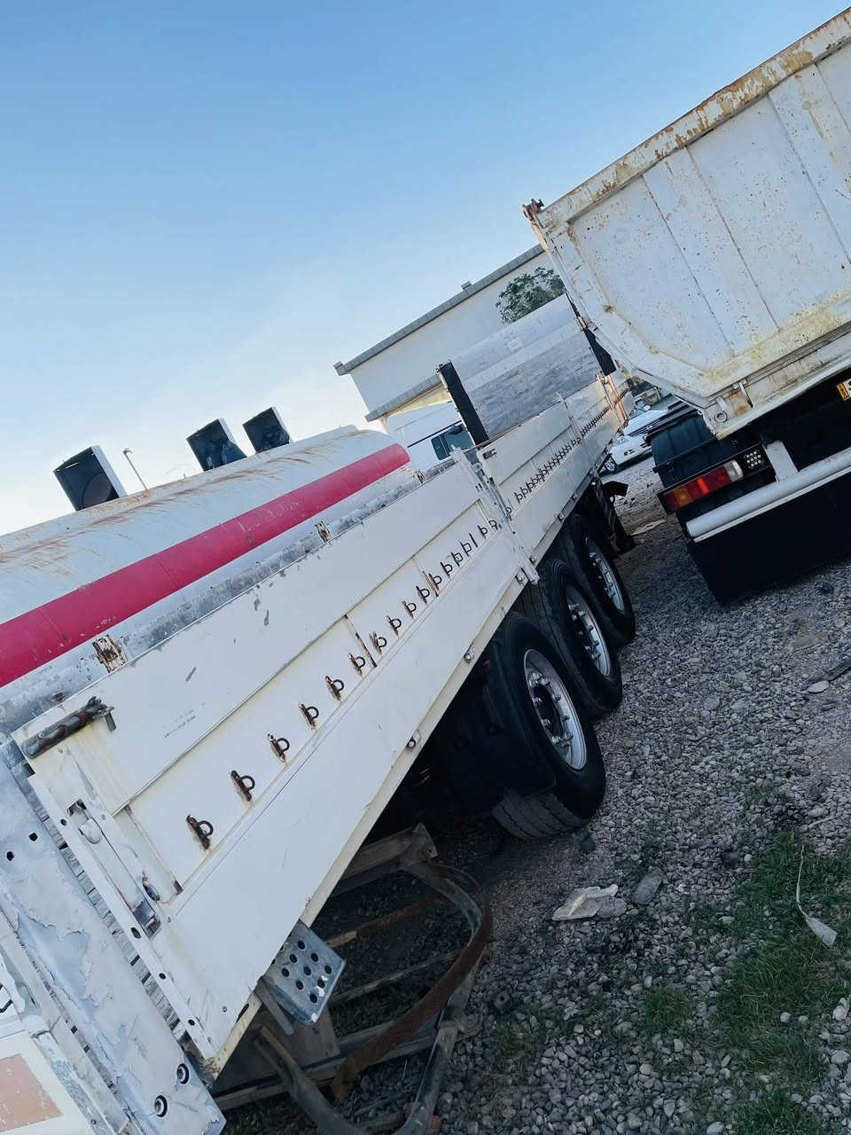 فلات بؤفروشتن علوج  كؤجيل  دنگير ساف  سه فحه ي ٦٠ شوين كه لار سعر ***********
