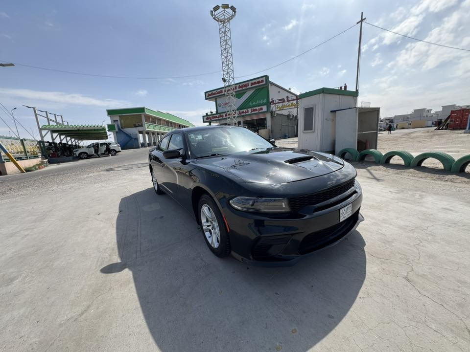 السلام عليكم جارجر 2023اصل
السياره فحص مؤقت بدون رقم

محرك 6سلندر مواصفات sxt تحدثت بنيد ودعاميات srt

حداديه ١٠٠/١٠٠

لايت اصلي مال 2023 ابو العدسه والباركود

شاشه حجم  كبير وكشن كهرباء وبقيه المواصفات معروفه

السياره داخله غرق بدون نسبه  وهنا بلعراق  بيها بنيد محدث وراس الشاصي بيه خصره كلش بسيطه  (فقط راس الشاصي) 

ملاحظه صور ضربتها بلعراق عندي 

وصلحتها  يم المندولاوي 

السياره كلش جديده وجاهزه  من كلشي 

السعر 220

مكاني البصرة

***********
