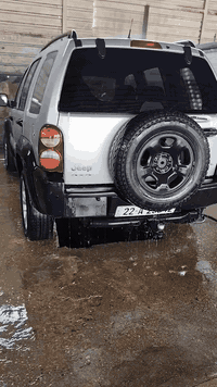 سلام عليكم للبيع لبرتي ٢٠٠٧ مابيه صبغ رقم اربيل تخم تاير جديد حداديه تبريد للاستفسار *********** عنوان كربلاء
سعره ٩٠$
