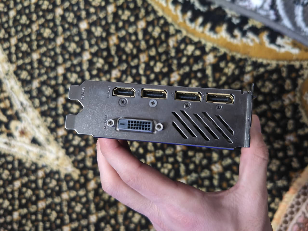 1070ti gigabyte
بضمان فحص 
١٥٠ الف
توصيل موجود


**إذا كنت صاحب هذا الإعلان وتريد حذفه لأي سبب، رجاءا أرسل رسالة إلى الدعم الفني**