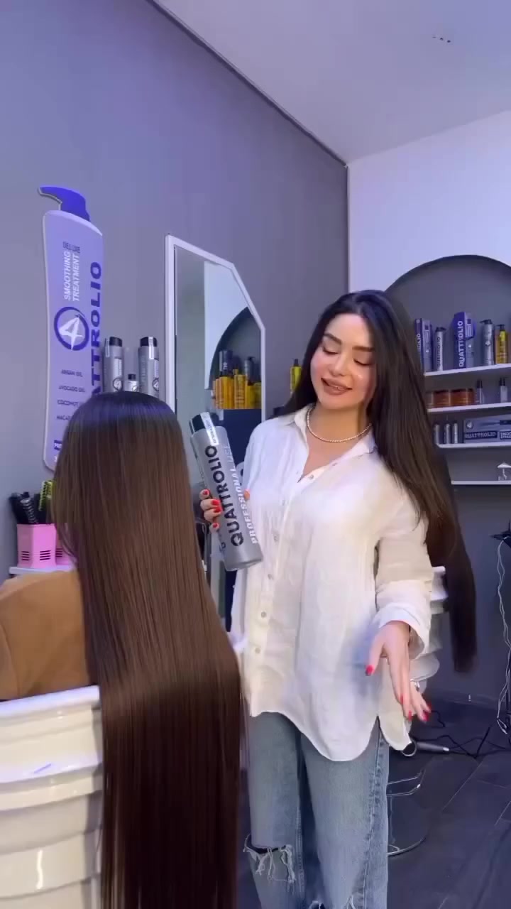 ✨ علاج ومسرح الشعر كواتروليو (Quattrolio) ✨

إذا شعرك متضرر، مطاطي، أو بيه نفشة وهيشان — الحل صار موجود 🤍

🔹 معالج شعر أمريكي غني بـ 4 زيوت طبيعية: الأرغان • جوز الهند • الأفوكادو • المكاديميا

✅ يعالج الشعر التالف ويعيد حيويته
✅ يمنح نعومة ولمعان طبيعي بدون ما يثقل الشعر
✅ يقلل النفشة ويسهّل التصفيف بنسبة عالية
✅ آمن للاستخدام ولا يغيّر لون الشعر المصبوغ
✅ ممكن استخدامه علاج بارد أو مع المكواة لنتيجة أنعم

💆‍♀️ مناسب للشعر المتضرر بعد الصبغات والسحب والحرارة

احصلي على شعر صحي وناعم بإطلالة طبيعية ✨
للحجز والاستفسار راسلينا خاص 📩


**إذا كنت صاحب هذا الإعلان وتريد حذفه لأي سبب، رجاءا أرسل رسالة إلى الدعم الفني**