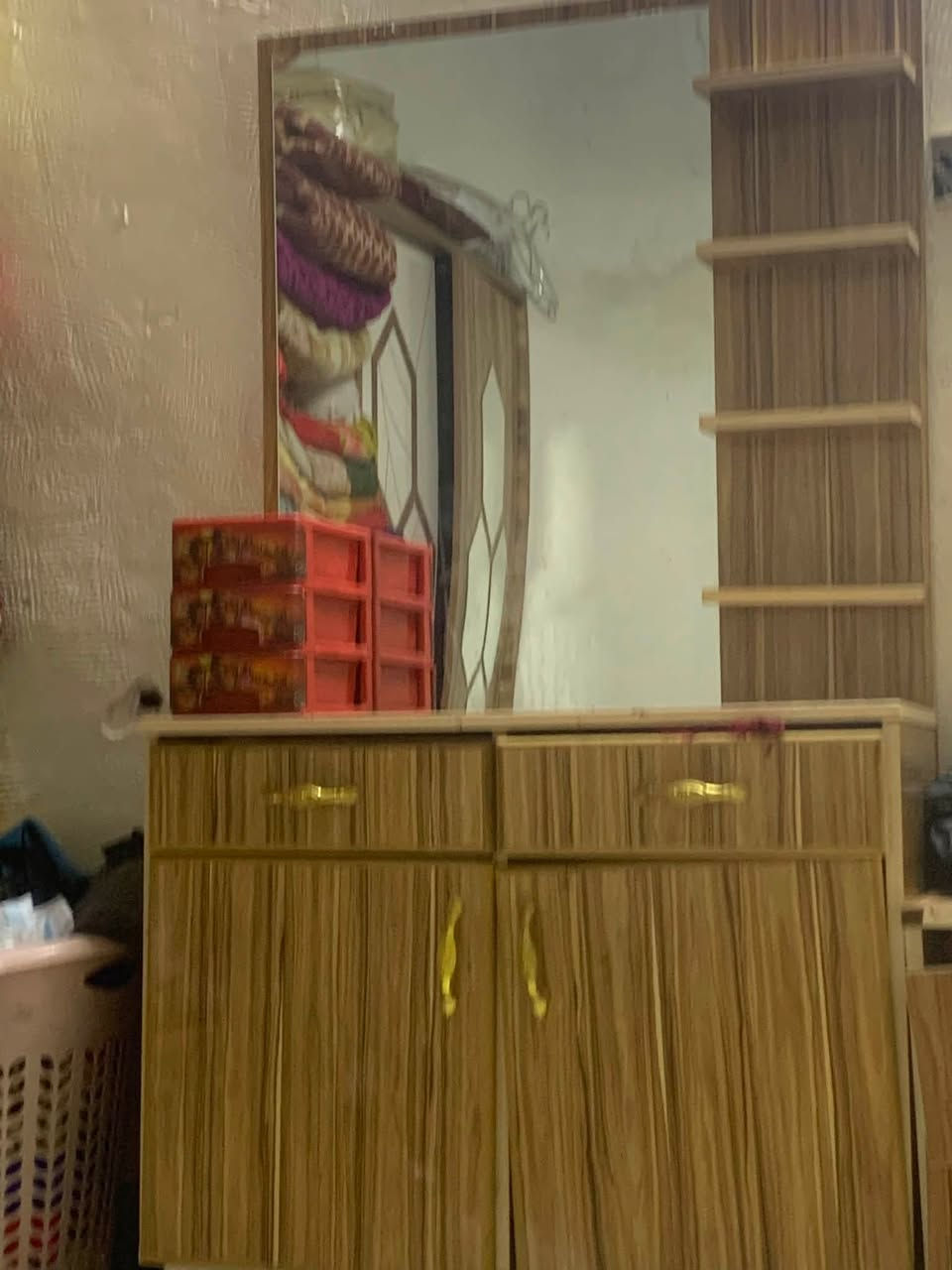 كنتور وميز للبيع في كركوك السعر 150وبي مجال الي يريدهن يدخل خاص


**إذا كنت صاحب هذا الإعلان وتريد حذفه لأي سبب، رجاءا أرسل رسالة إلى الدعم الفني**